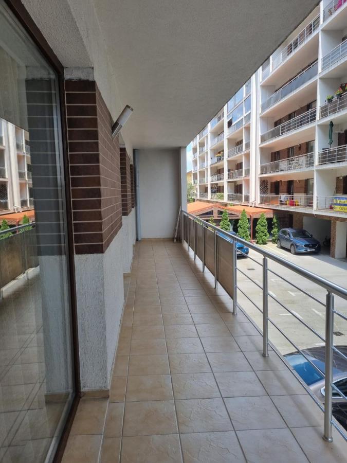 Park Residence 5, 2 Bedroom Apartment Bucharest Exterior photo