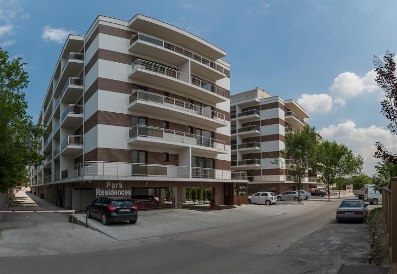 Park Residence 5, 2 Bedroom Apartment Bucharest Exterior photo