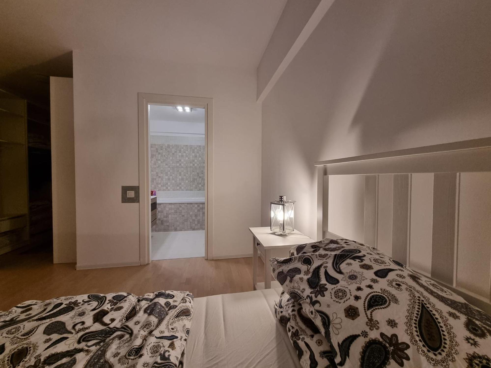 Park Residence 5, 2 Bedroom Apartment Bucharest Exterior photo